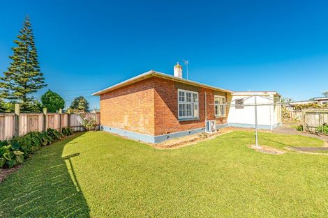 Photo of property in 12 Bennett Street, Gonville, Whanganui, 4501