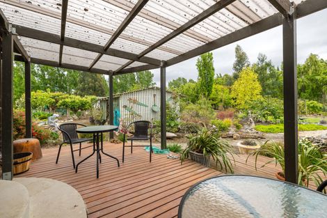 Photo of property in 92 Timaru Road, Waimate, 7924