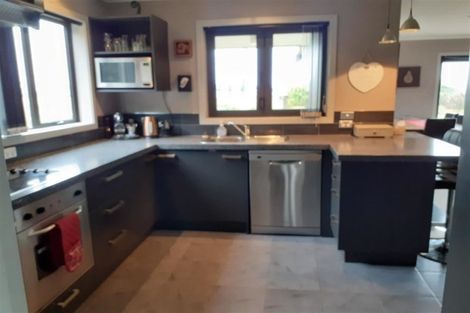 Photo of property in 25 Riversdale-waikaia Road, Riversdale, 9776