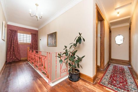 Photo of property in 61 Victoria Avenue, Palmerston North, 4410