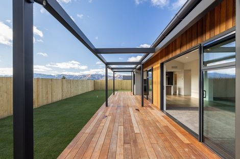 Photo of property in 26 Pounamu Avenue, Albert Town, Wanaka, 9305