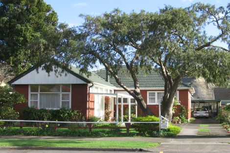 Photo of property in 1293 High Street, Taita, Lower Hutt, 5011