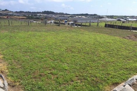 Photo of property in 4b Sampson Avenue, Waiwhakaiho, New Plymouth, 4312