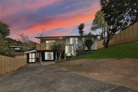 Photo of property in 11 Freyberg Place, Howick, Auckland, 2014