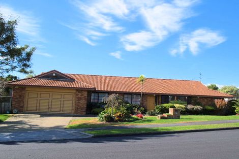 Photo of property in 1/1 Mission Drive, Northpark, Auckland, 2013