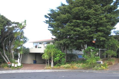 Photo of property in 21 Learmonth Avenue, Birkenhead, Auckland, 0626