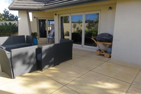 Photo of property in 2 Oldfield Court, Huntington, Hamilton, 3210