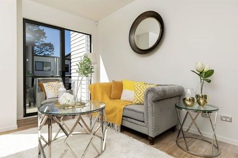 Photo of property in 19 Korokio Lane, Henderson, Auckland, 0612