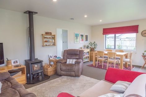 Photo of property in 10 Ngahana Place, Turangi, 3334