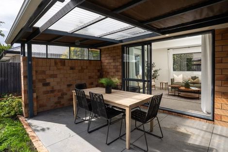 Photo of property in 18 Mollymawk Place, Woolston, Christchurch, 8023