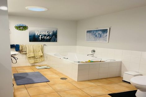 Photo of property in 23 Alexandra Road, Roseneath, Wellington, 6021