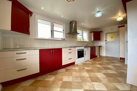 Photo of property in 7 Exeter Crescent, Takaro, Palmerston North, 4412