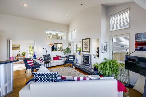 Photo of property in 130a Priestley Terrace, Bluff Hill, Napier, 4110