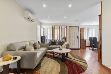 Photo of property in 369 Bucklands Beach Road, Bucklands Beach, Auckland, 2012