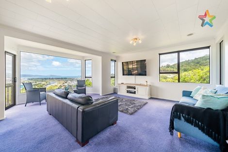 Photo of property in 15 City View Grove, Harbour View, Lower Hutt, 5010