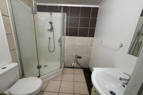 Photo of property in 1/23 Woodcote Drive, Glenfield, Auckland, 0629