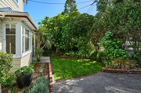 Photo of property in 13 Miro Street, Eastbourne, Lower Hutt, 5013