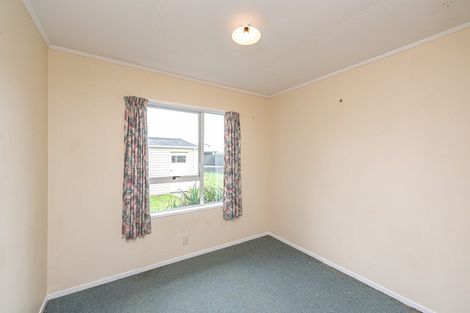 Photo of property in 15 Massey Street, Aramoho, Whanganui, 4500