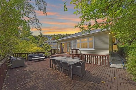 Photo of property in 44 Valley Road, Cashmere, Christchurch, 8022