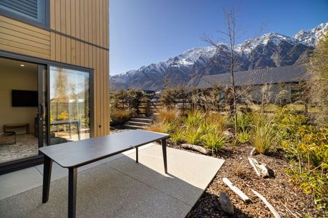 Photo of property in 9 Mulholland Drive, Jacks Point, 9371