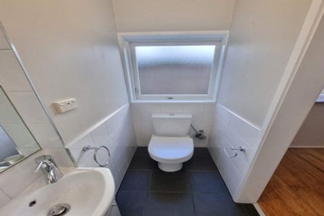 Photo of property in 4 King Richard Place, Browns Bay, Auckland, 0630