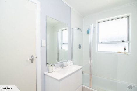 Photo of property in 270b Wellington Road, Wainuiomata, Lower Hutt, 5014