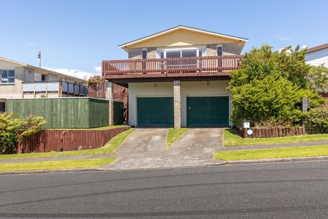 Photo of property in 10 Camellia Avenue, Bell Block, New Plymouth, 4312