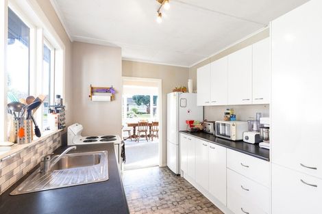 Photo of property in 4 Arawhata Road, Paraparaumu, 5032