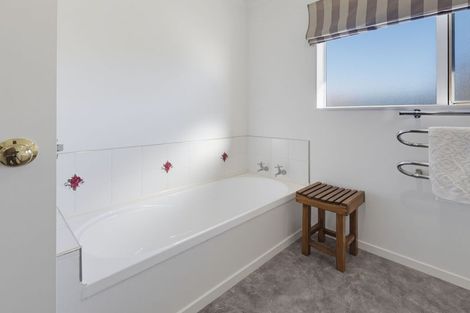 Photo of property in 7 Hoult Crescent, Monaco, Nelson, 7011