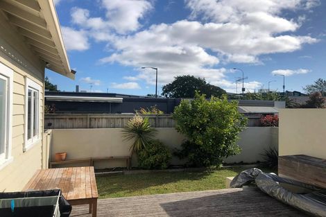 Photo of property in 12 Robert Street, Ellerslie, Auckland, 1051