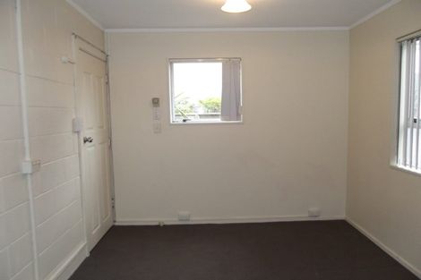 Photo of property in 3/126 Redwood Avenue, Tawa, Wellington, 5028
