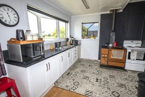 Photo of property in 8 La Fontaine Road, Harihari, 7884