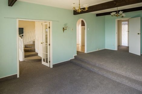 Photo of property in 68 Kahu Road, Paremata, Porirua, 5024