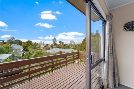 Photo of property in 1/2a Carlisle Road, Browns Bay, Auckland, 0630