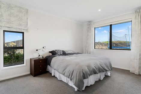 Photo of property in 15 Greystone Place, Omokoroa, 3114