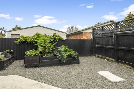Photo of property in 2/118a Baker Street, New Brighton, Christchurch, 8083