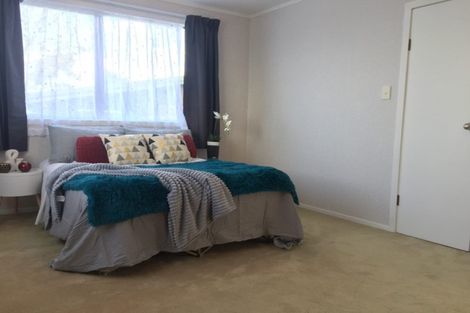 Photo of property in 39a Sturges Road, Henderson, Auckland, 0612