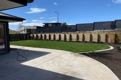 Photo of property in 4 Edenmore Terrace, Fitzherbert, Palmerston North, 4410