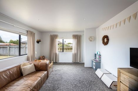 Photo of property in 3 Customhouse Street, Bell Block, New Plymouth, 4312