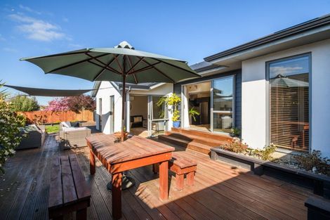 Photo of property in 14 Stonebridge Heights, Feilding, 4702