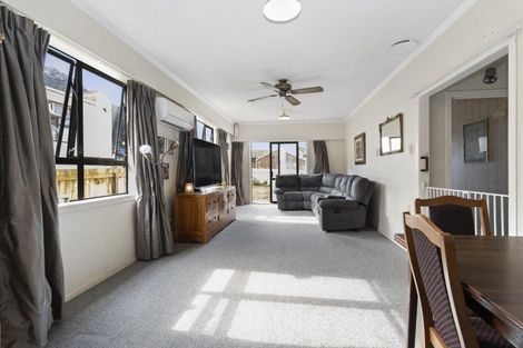 Photo of property in 12 Lawrence Avenue, Te Aroha, 3320