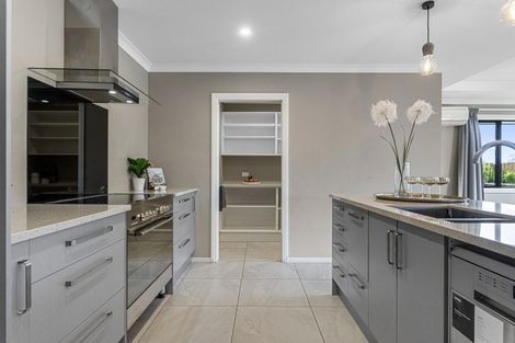 Photo of property in 64 Watkins Drive, Rangiora, 7400