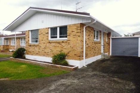 Photo of property in 2/43 East Street, Papakura, 2110