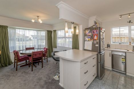 Photo of property in 550 Queen Street East, Levin, 5510