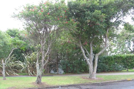 Photo of property in 23 William Bryan Drive, Half Moon Bay, Auckland, 2012