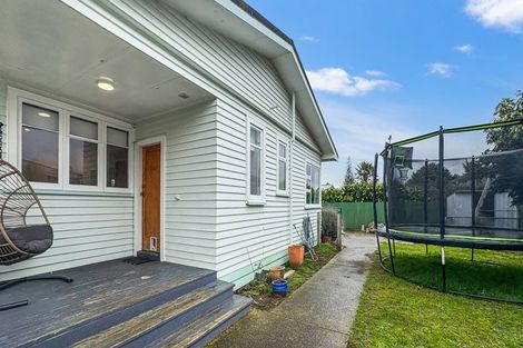 Photo of property in 38 Kirk Street, Otaki, 5512