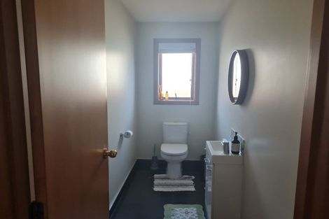 Photo of property in 8 Somerset Lane, Rosedale, Invercargill, 9810