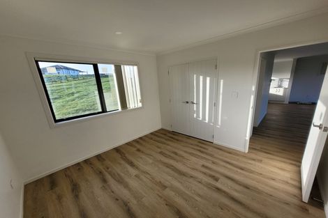 Photo of property in 14 Livery Lane, Taupaki, Henderson, 0782