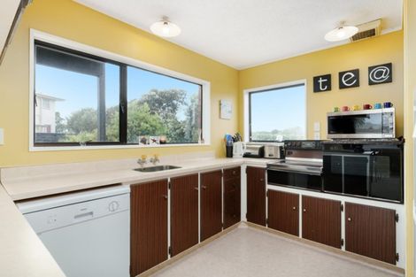 Photo of property in 73 Oceanbeach Road, Mount Maunganui, 3116