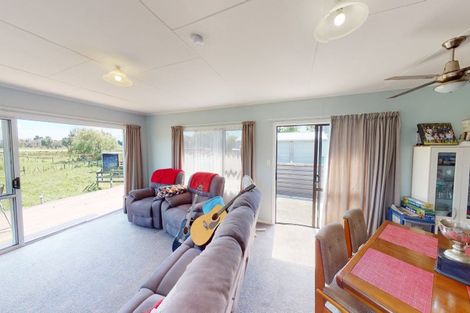 Photo of property in 49 Hokio Sand Road, Hokio Beach, Levin, 5571